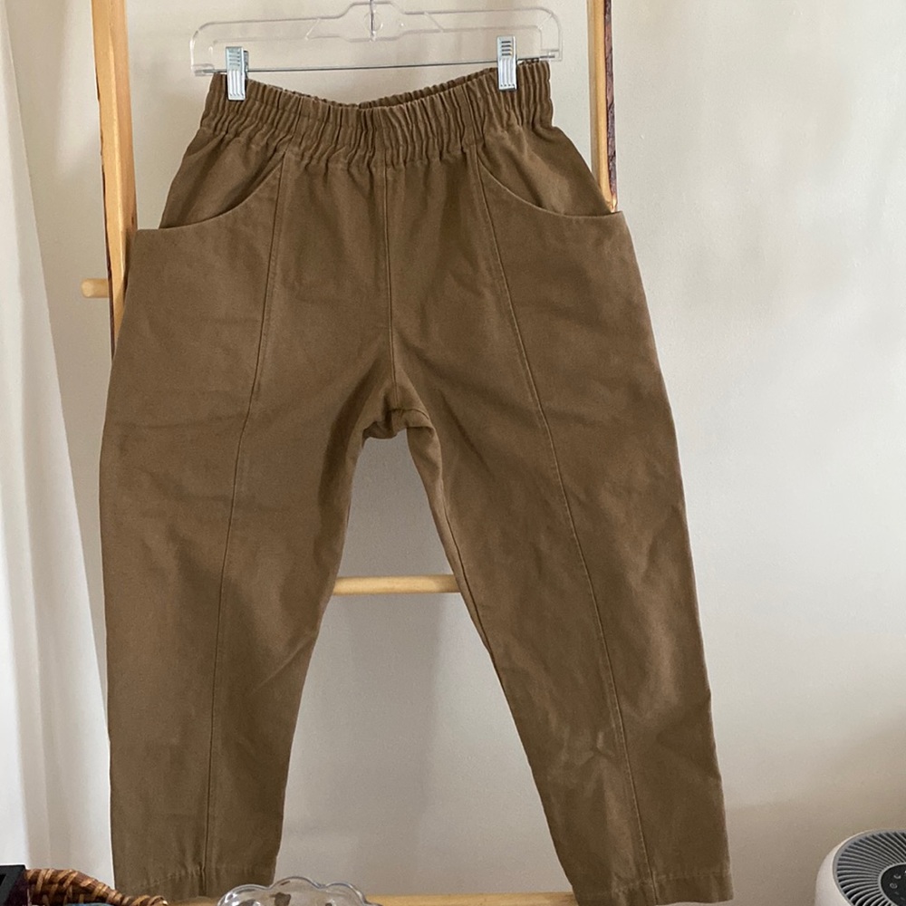 Elizabeth Suzann Clyde pattern work pants in clay cotton canvas.